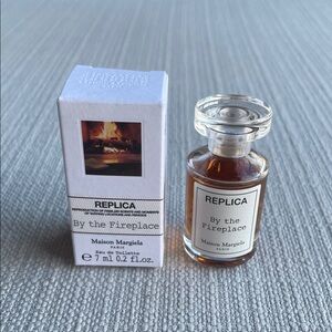 Maison Margiela By the Fireplace 7ml miniature fragrance